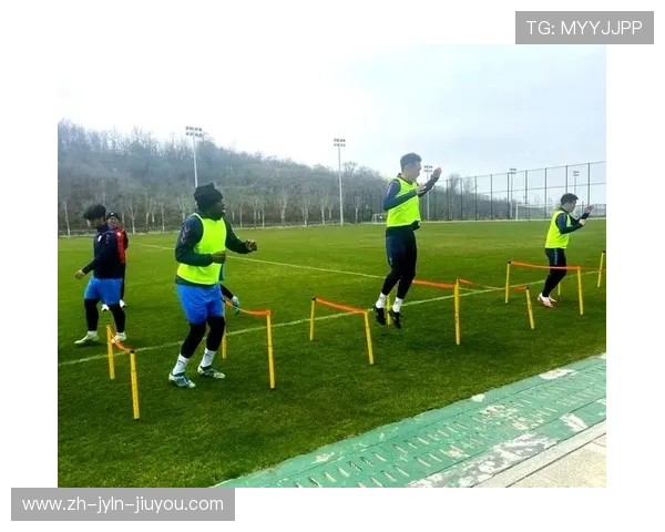 足球训练中的爆发力与耐力平衡